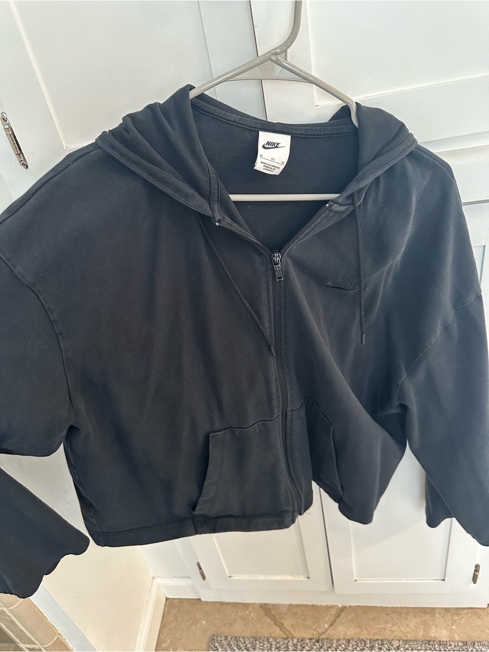 Nike Women's Black Cropped Zip Hoodie Jacket